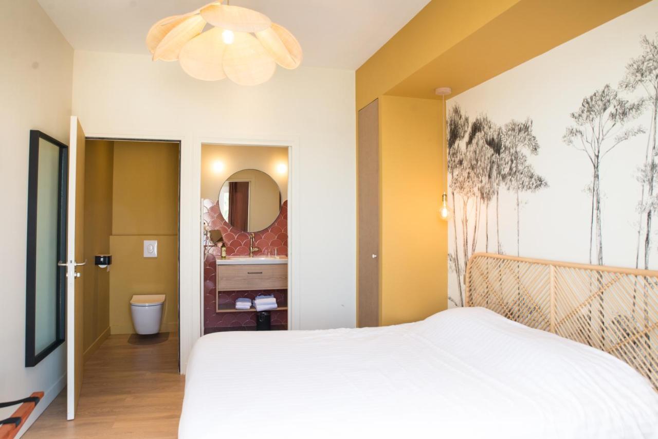 Les Galets Hotel Et B&B 邦多勒 外观 照片