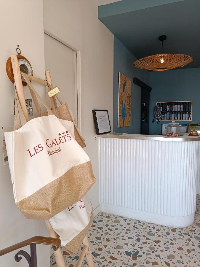 Les Galets Hotel Et B&B 邦多勒 外观 照片