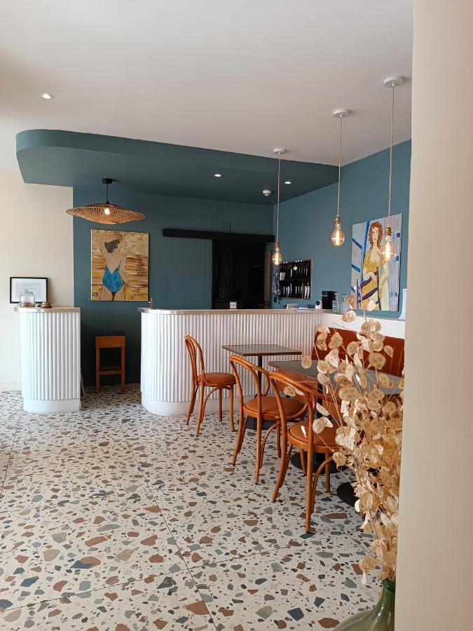 Les Galets Hotel Et B&B 邦多勒 外观 照片