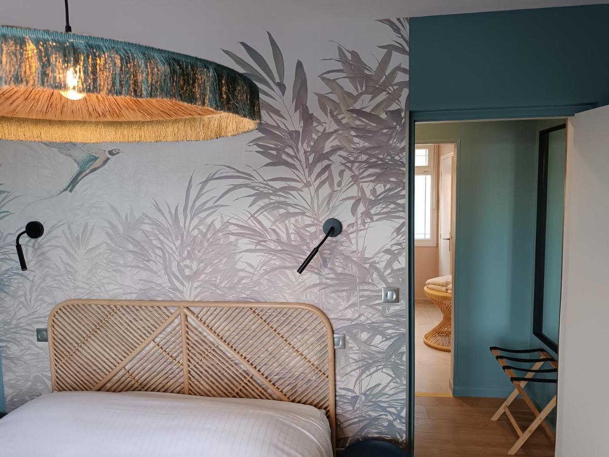 Les Galets Hotel Et B&B 邦多勒 外观 照片
