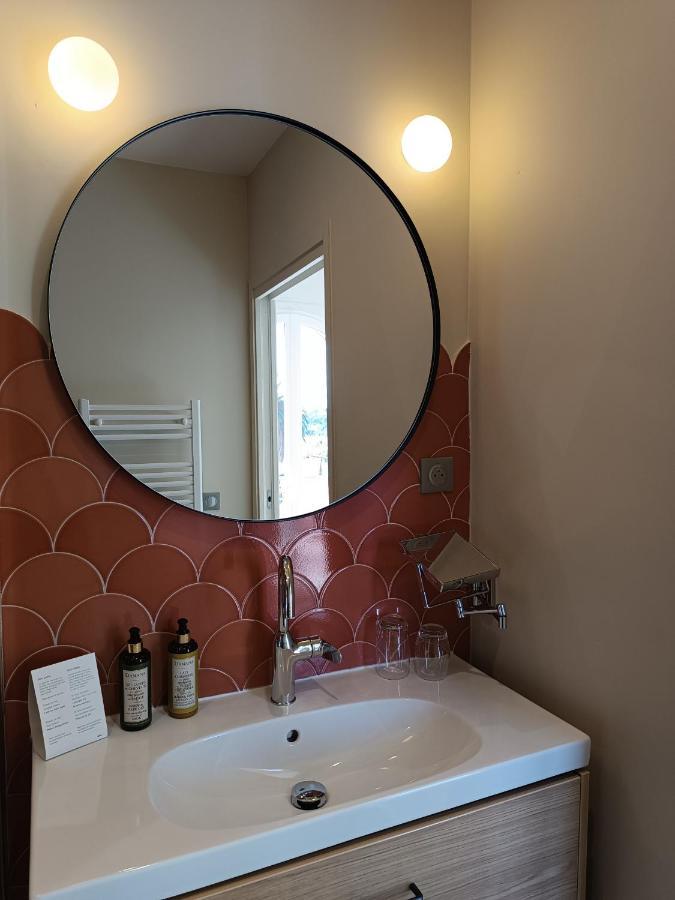 Les Galets Hotel Et B&B 邦多勒 外观 照片