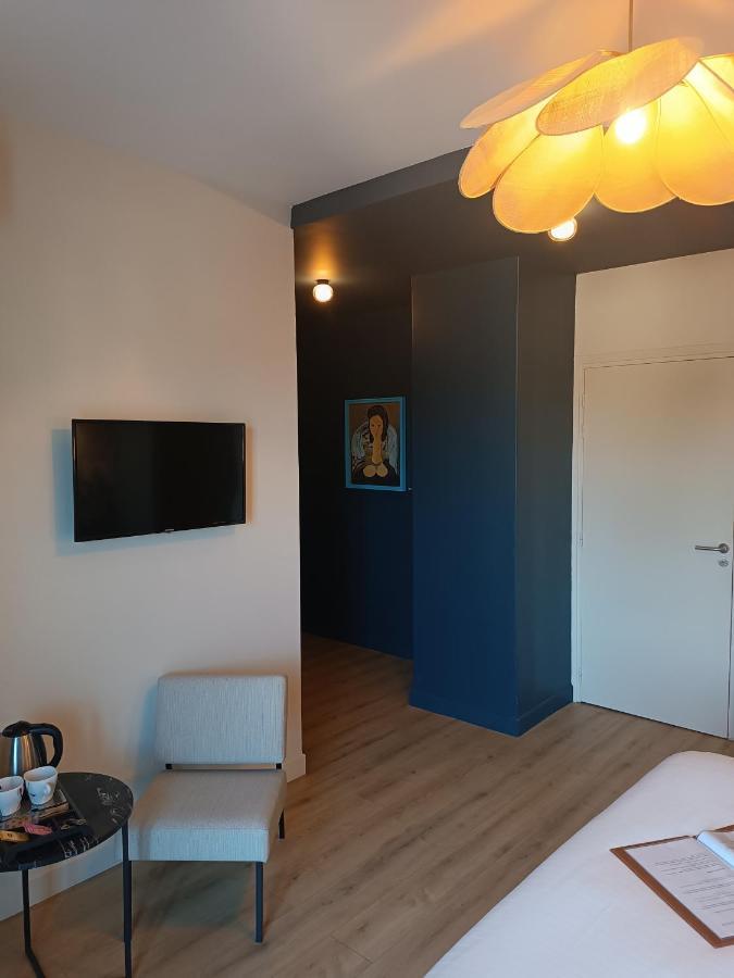 Les Galets Hotel Et B&B 邦多勒 外观 照片