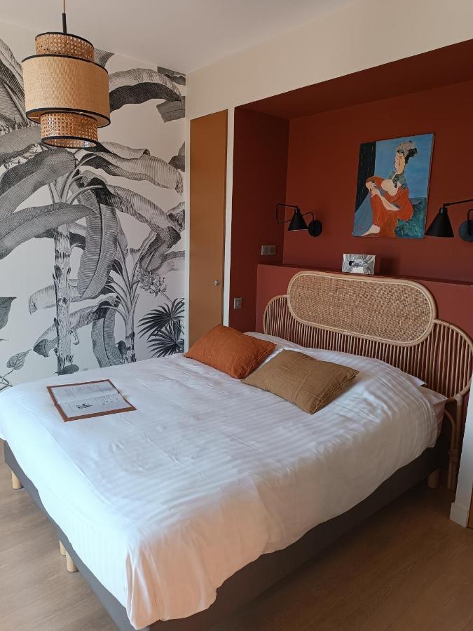 Les Galets Hotel Et B&B 邦多勒 外观 照片