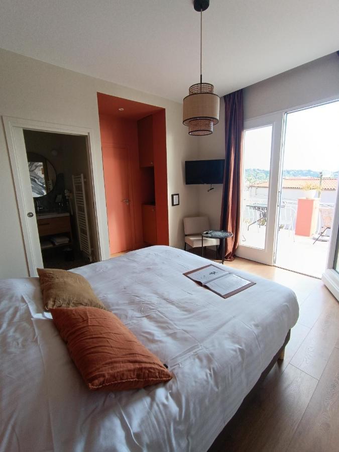 Les Galets Hotel Et B&B 邦多勒 外观 照片