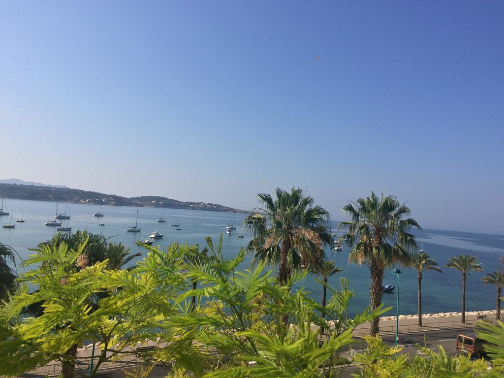 Les Galets Hotel Et B&B 邦多勒 外观 照片